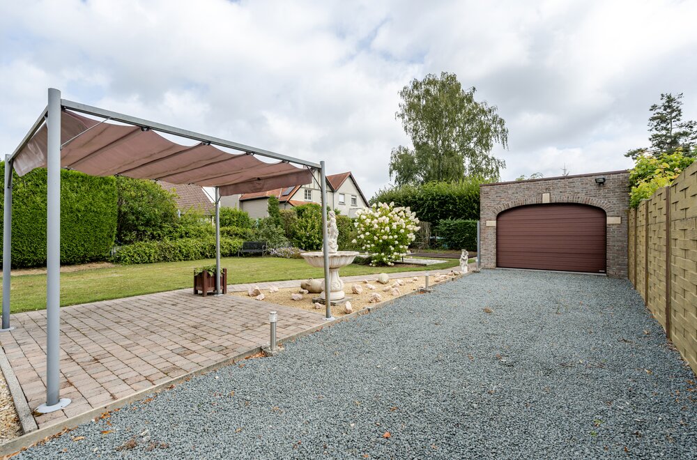 te-koop-in-meise-woning-met-3-kamers-en-2-ruime-garage-s-022.jpg