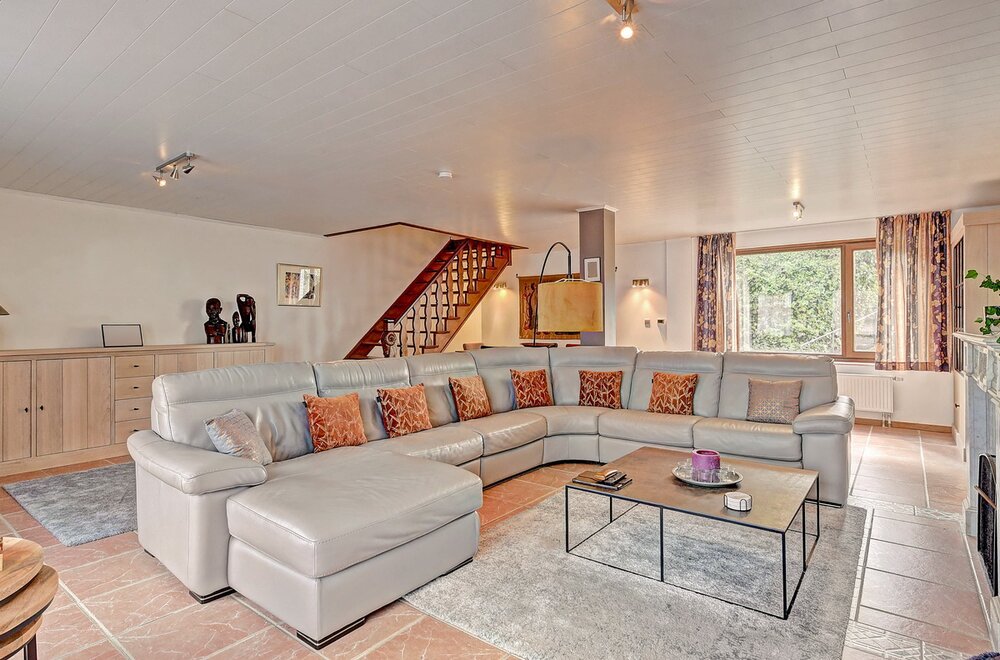 huis-met-talrijke-mogelijkheden-te-koop-in-meerbeek006.jpg