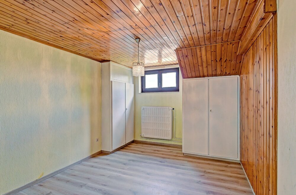 huis-met-talrijke-mogelijkheden-te-koop-in-meerbeek027.jpg