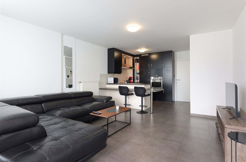 lichtrijk-instapklaar-appartement-met-n-slaapkamer-op-toplocatie002.jpg