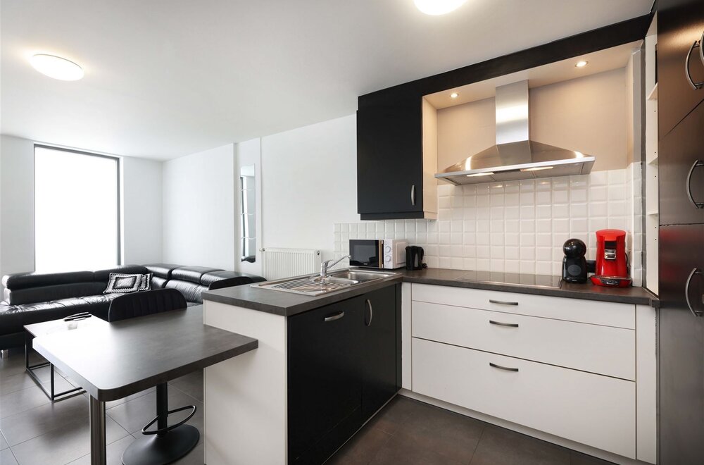 lichtrijk-instapklaar-appartement-met-n-slaapkamer-op-toplocatie003.jpg