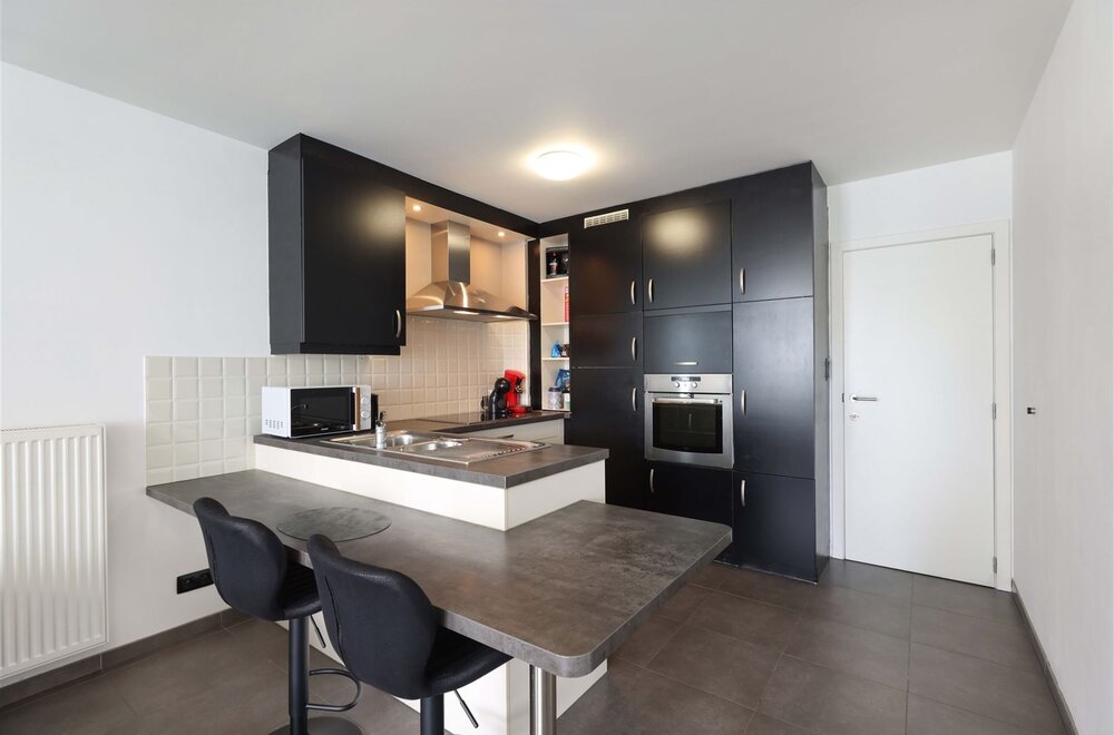 lichtrijk-instapklaar-appartement-met-n-slaapkamer-op-toplocatie004.jpg
