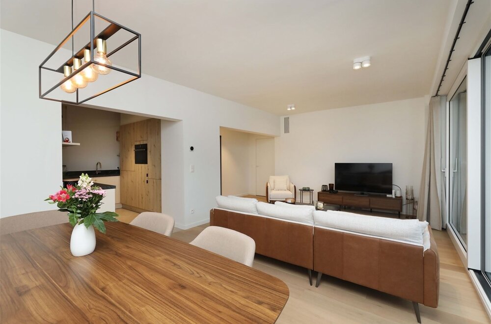 stijlvol-gerenoveerd-appartement-met-2-slaapkamers-in-het-centrum-van-hasselt004.jpg