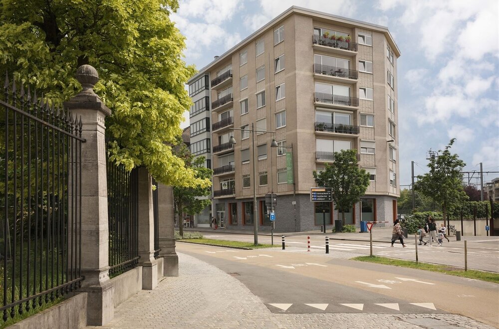 stijlvol-gerenoveerd-appartement-met-2-slaapkamers-in-het-centrum-van-hasselt015.jpg