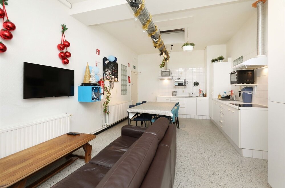energiezuinige-opbrengsteigendom-met-15-studentenkamers-n-volledig-gerenoveerd-dakappartement-op-17a-83ca019.jpg