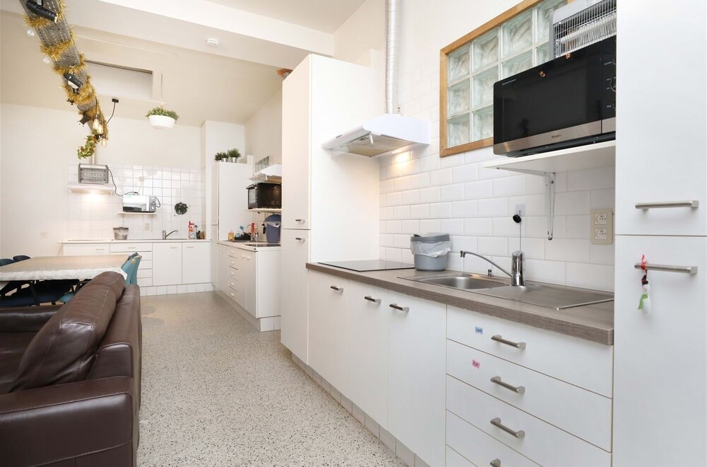 energiezuinige-opbrengsteigendom-met-15-studentenkamers-n-volledig-gerenoveerd-dakappartement-op-17a-83ca020.jpg