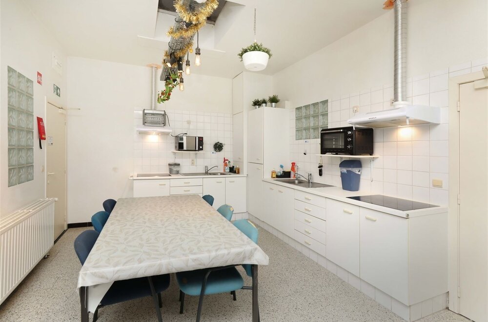 energiezuinige-opbrengsteigendom-met-15-studentenkamers-n-volledig-gerenoveerd-dakappartement-op-17a-83ca021.jpg