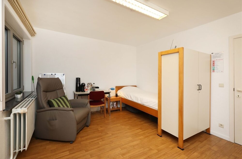 energiezuinige-opbrengsteigendom-met-15-studentenkamers-n-volledig-gerenoveerd-dakappartement-op-17a-83ca023.jpg