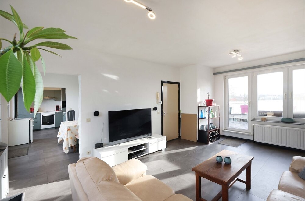 gunstig-gelegen-lichtrijk-appartement-met-mogelijkheid-tot-2-slaapkamers-n-2-unieke-terrassen-001.jpg
