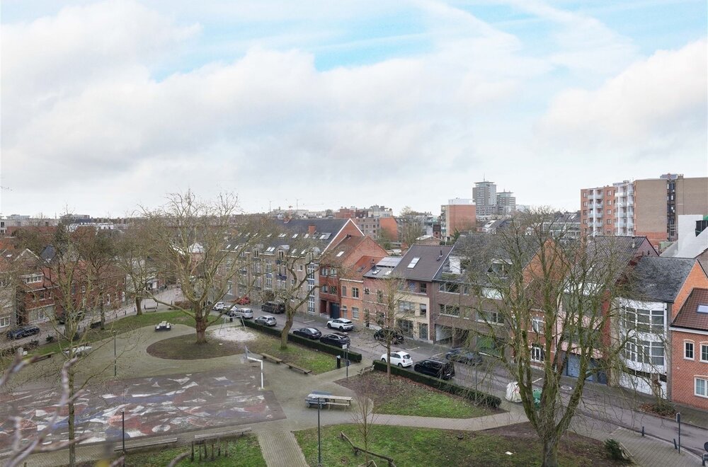 gunstig-gelegen-lichtrijk-appartement-met-mogelijkheid-tot-2-slaapkamers-n-2-unieke-terrassen-016.jpg
