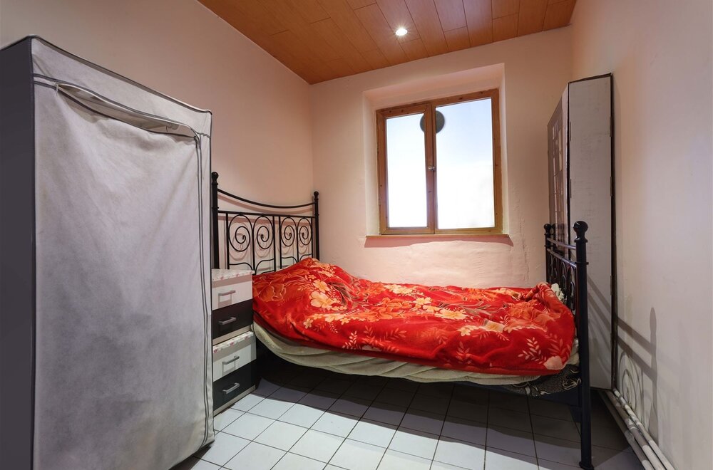 lichtrijk-gelijkvloers-appartement-met-3-slaapkamers-n-garagebox-vlakbij-het-centrum-van-hasselt-003.jpg