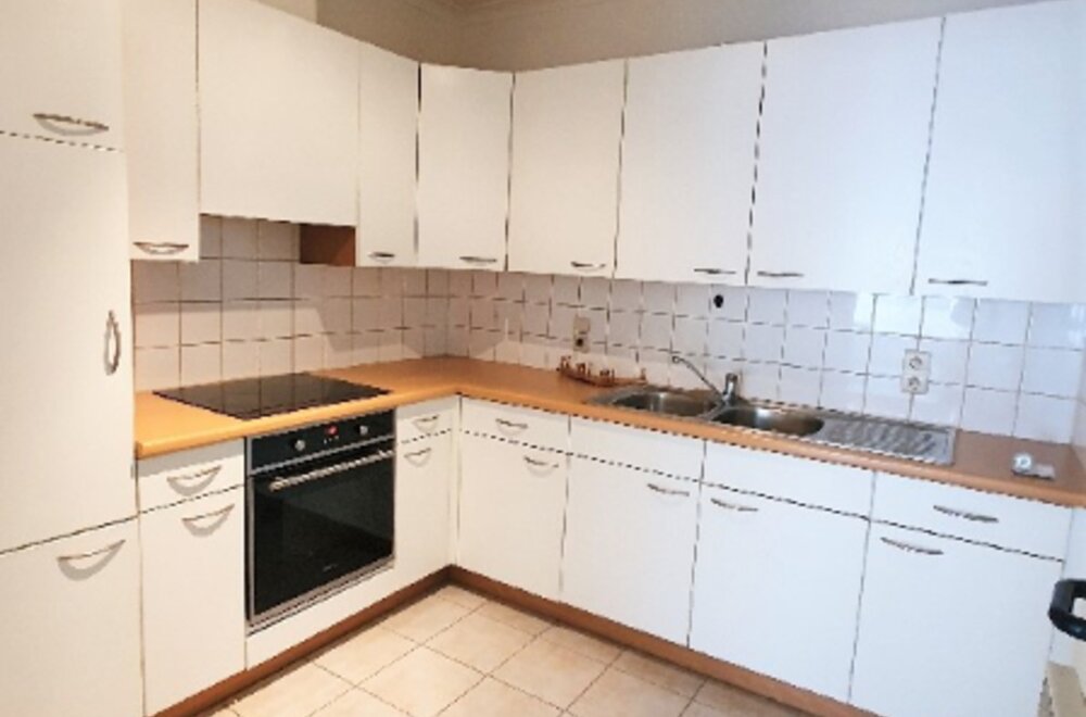 goed-gelegen-opbrengsteigendom-van-3-verhuurde-appartementen-006.jpg