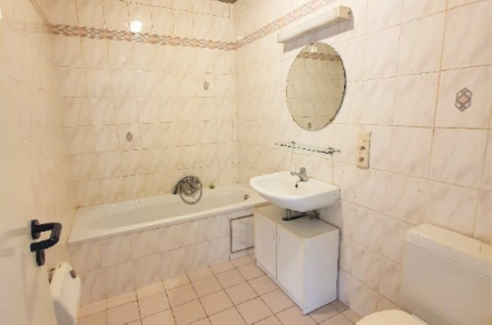 goed-gelegen-opbrengsteigendom-van-3-verhuurde-appartementen-007.jpg