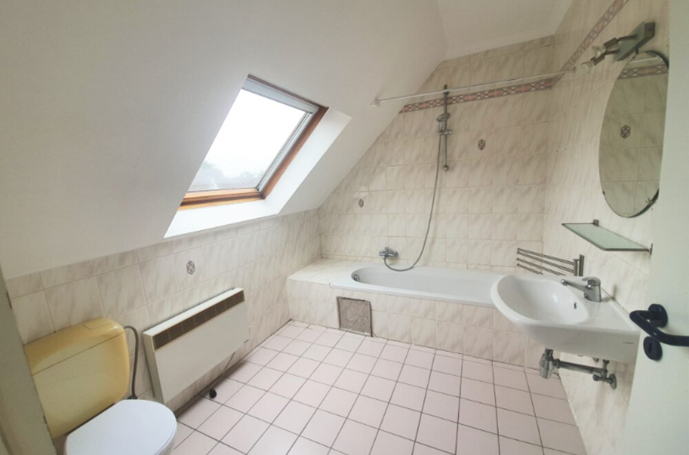 goed-gelegen-opbrengsteigendom-van-3-verhuurde-appartementen-022.jpg