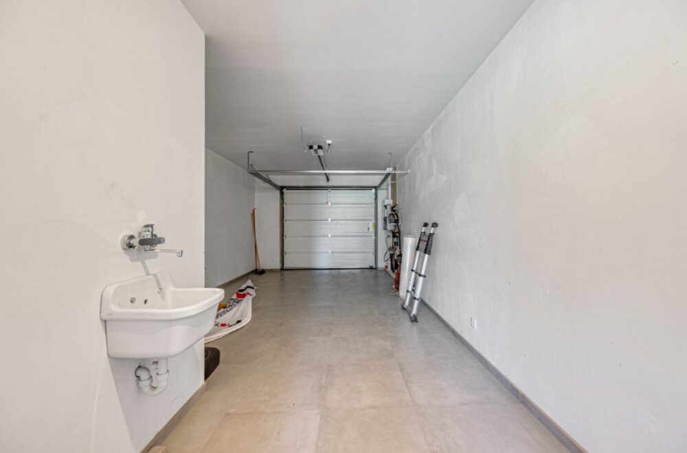 gunstig-gelegen-half-open-nieuwbouwwoning-op-ca-768m2-grond008.jpg