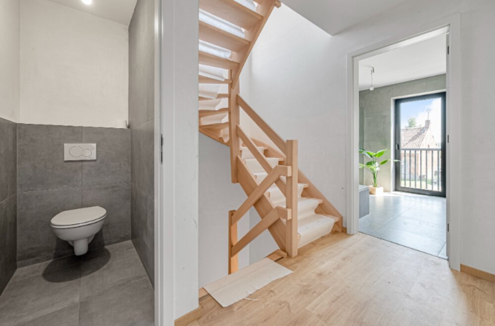 gunstig-gelegen-half-open-nieuwbouwwoning-op-ca-768m2-grond016.jpg