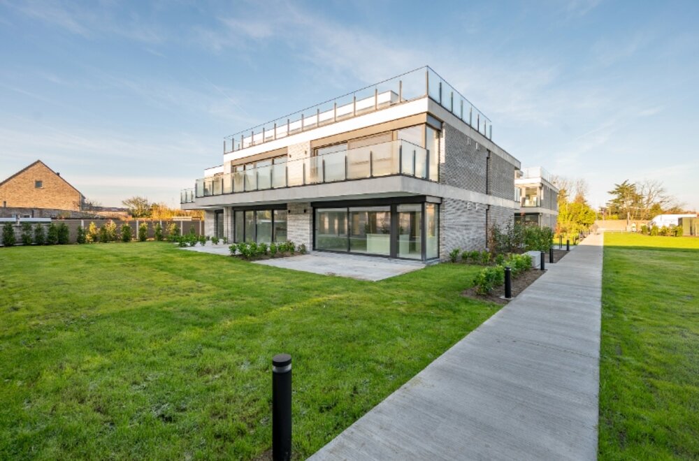 gelijkvloersapp-met-2-slaapkamers-en-mooie-tuin-6-btw-mogelijk-006.jpg