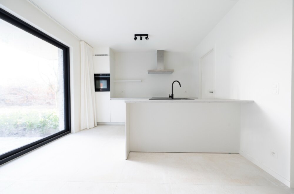 gelijkvloersapp-met-2-slaapkamers-en-mooie-tuin-6-btw-mogelijk-015.jpg