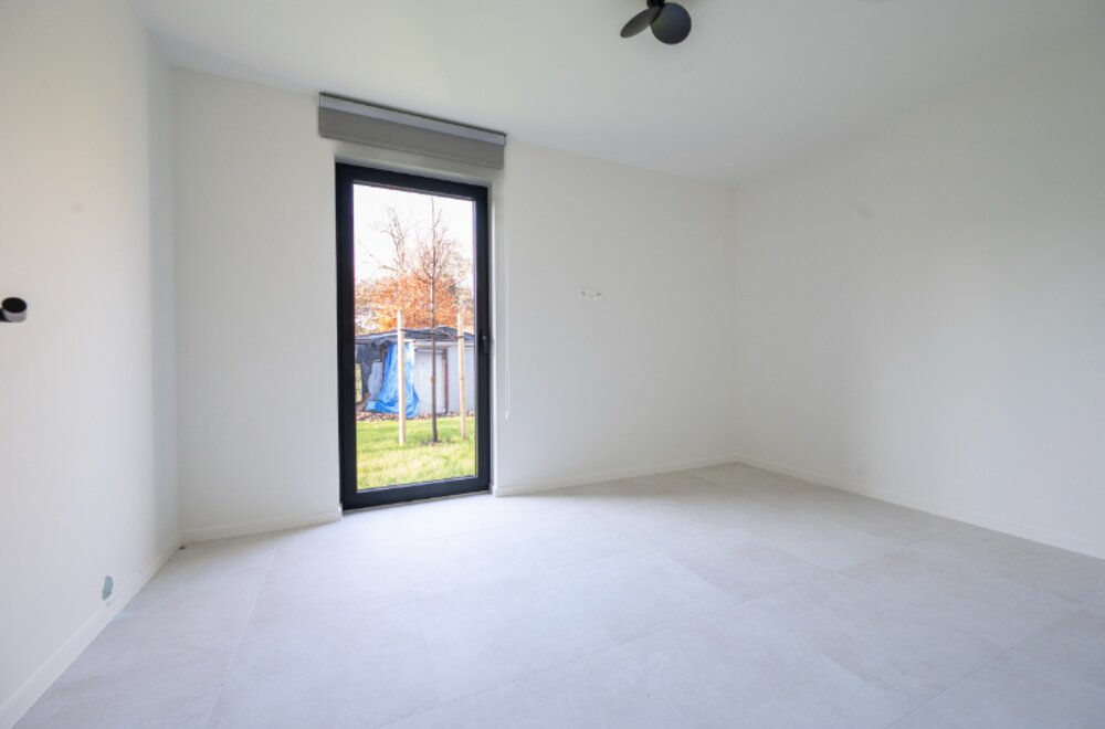 gelijkvloersapp-met-2-slaapkamers-en-mooie-tuin-6-btw-mogelijk-017.jpg