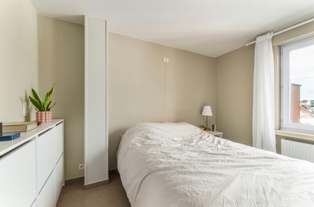 dakappartement-81m-met-1-slaapkamer-in-centrum-roeselare004.jpg