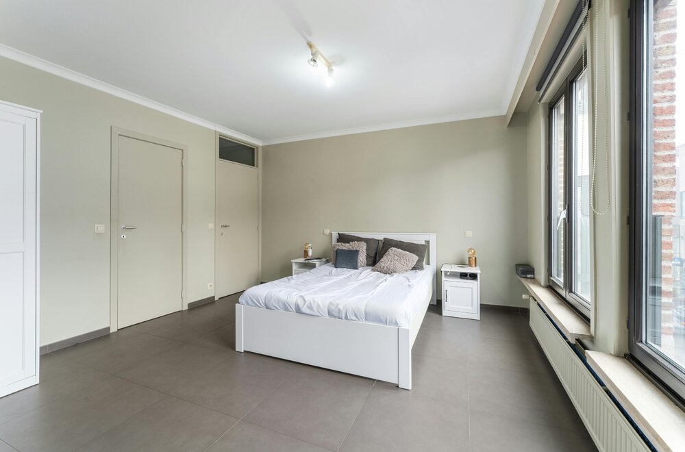 instapklaar-appartement-81-m-met-1-slaapkamer-te-koop006.jpg