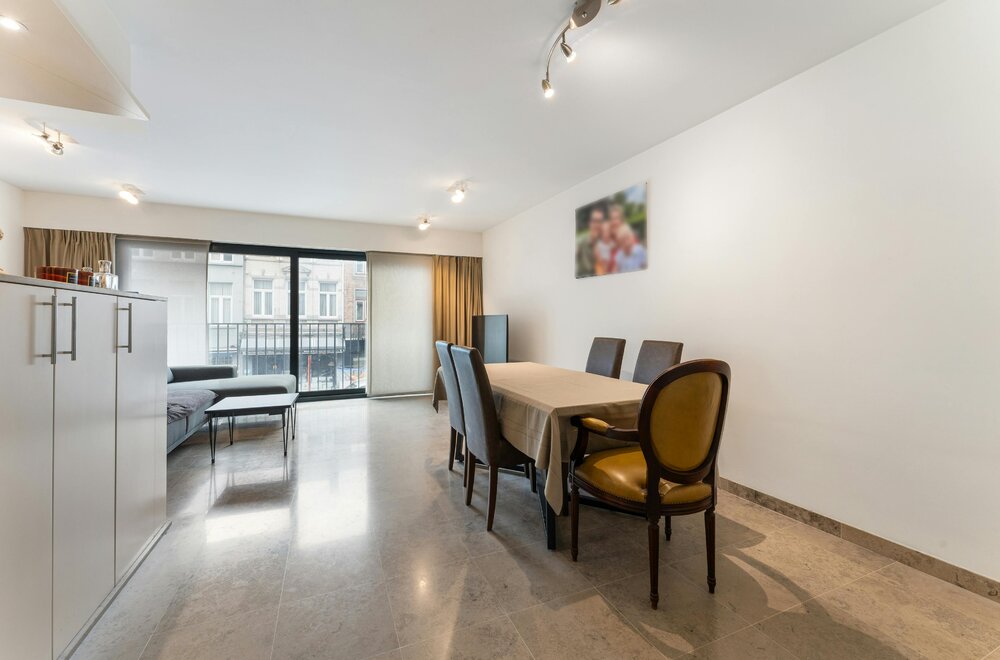 appartement-91-m-met-2-slaapkamers-en-groot-terras-24-7-m-005.jpg