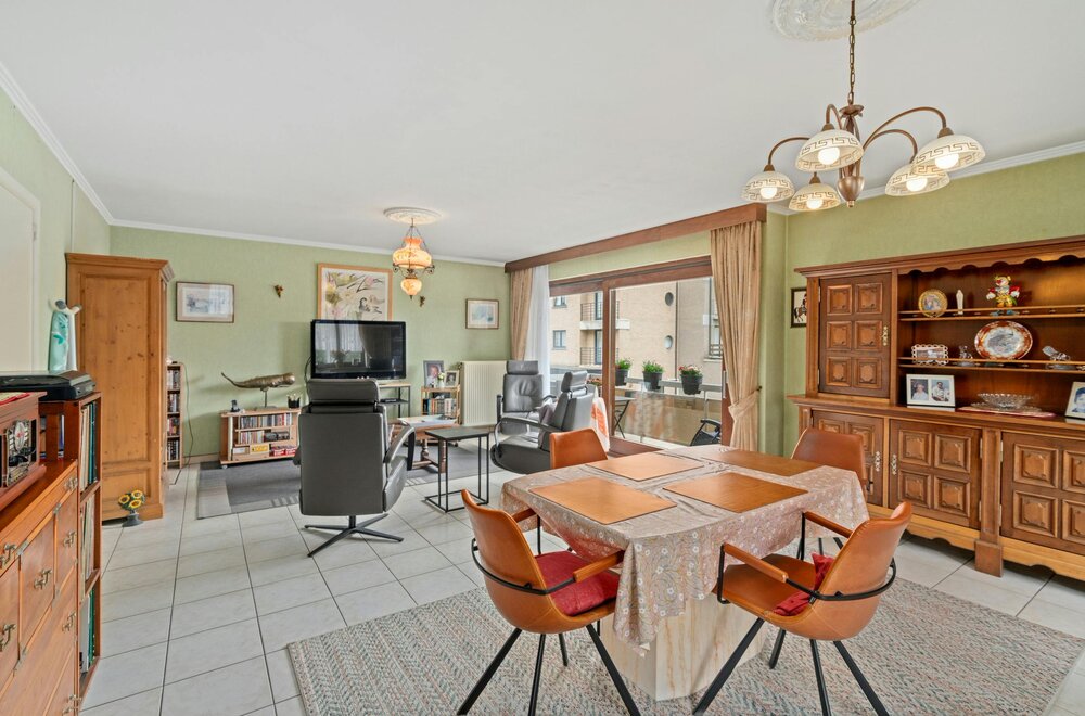 appartement-met-2-slaapkamers-in-centrum-sint-idesbald003.jpg