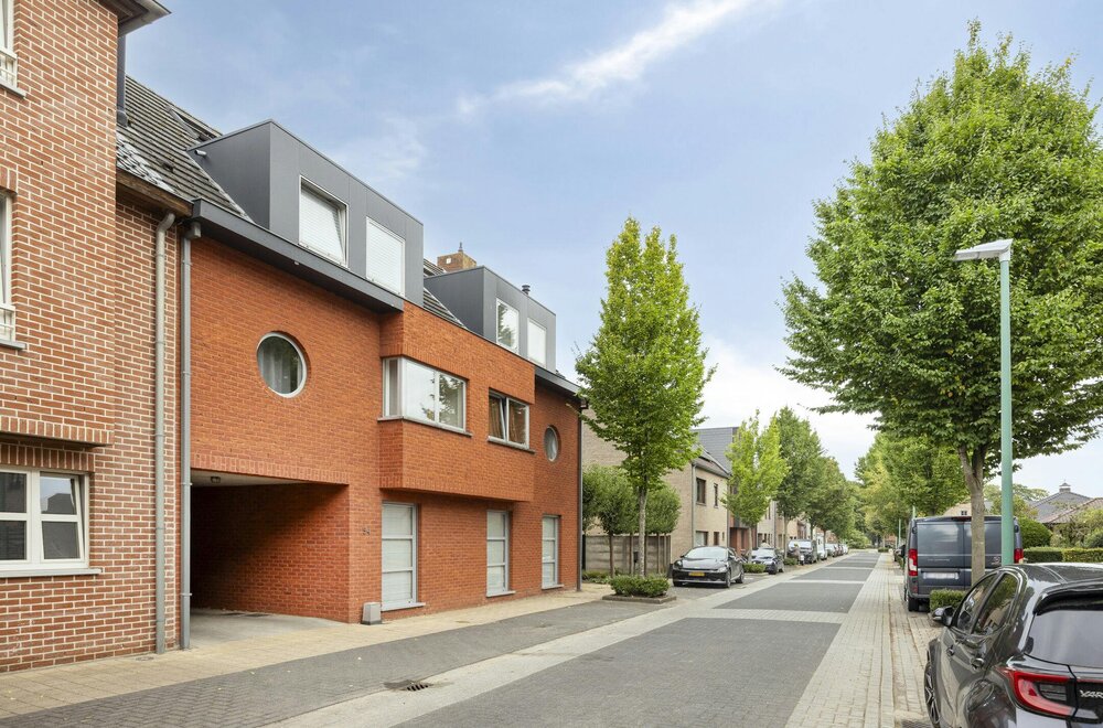 centraal-gelegen-studio-in-essen-met-staanplaats-te-koop-003.jpg