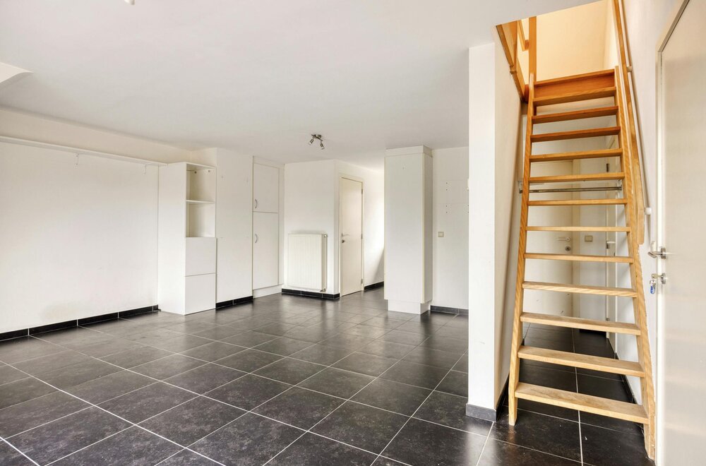 centraal-gelegen-studio-in-essen-met-staanplaats-te-koop-007.jpg
