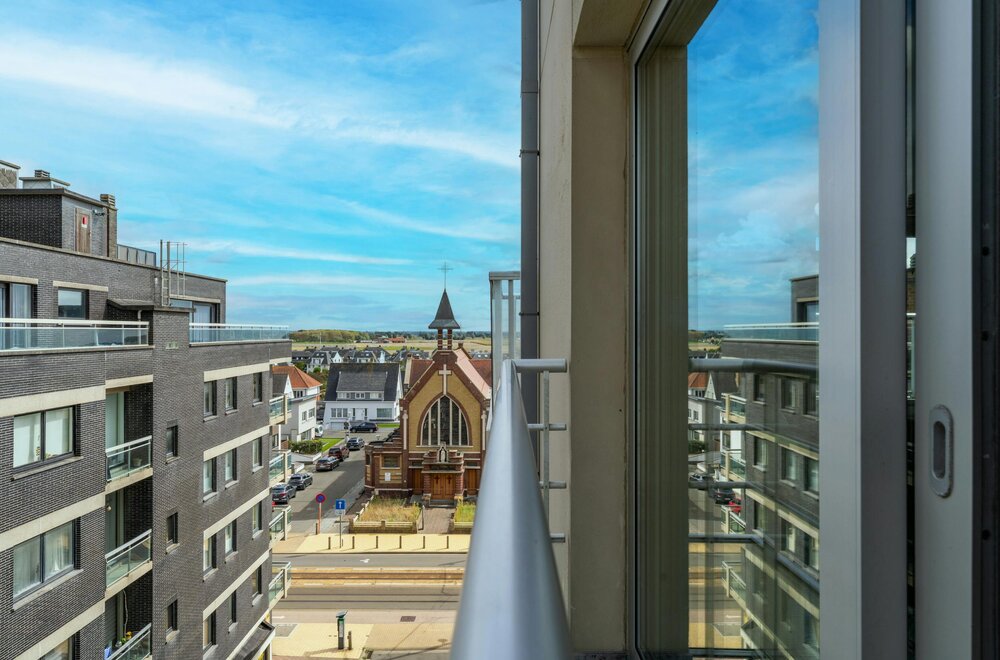 prachtig-hoekappartement-met-1-slaapkamer-en-zijdelings-zeezicht-te-koop-te-middelkerke-015.jpg