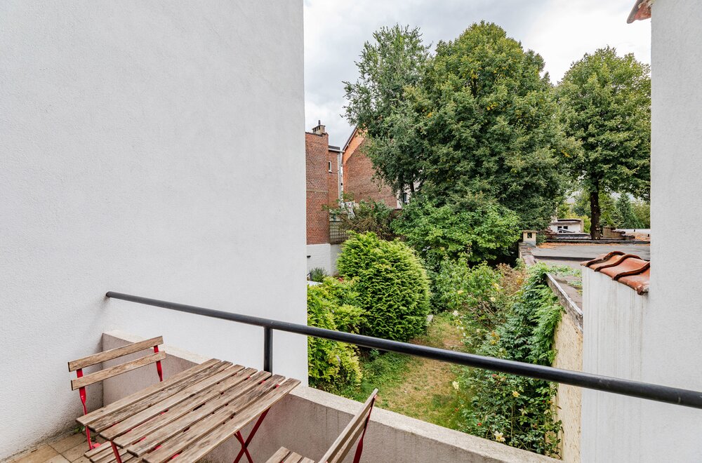 jubelpark-zeer-mooi-huis-verdeeld-in-3-appartementen008.jpg