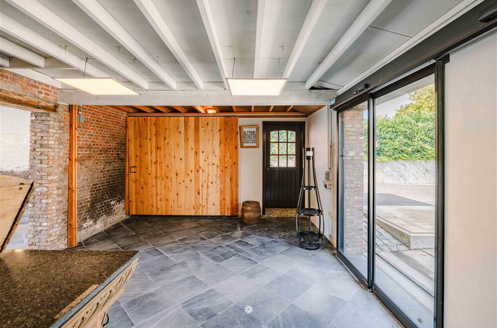 authentiek-handelspand-met-gerenoveerde-woning-te-temse011.jpg
