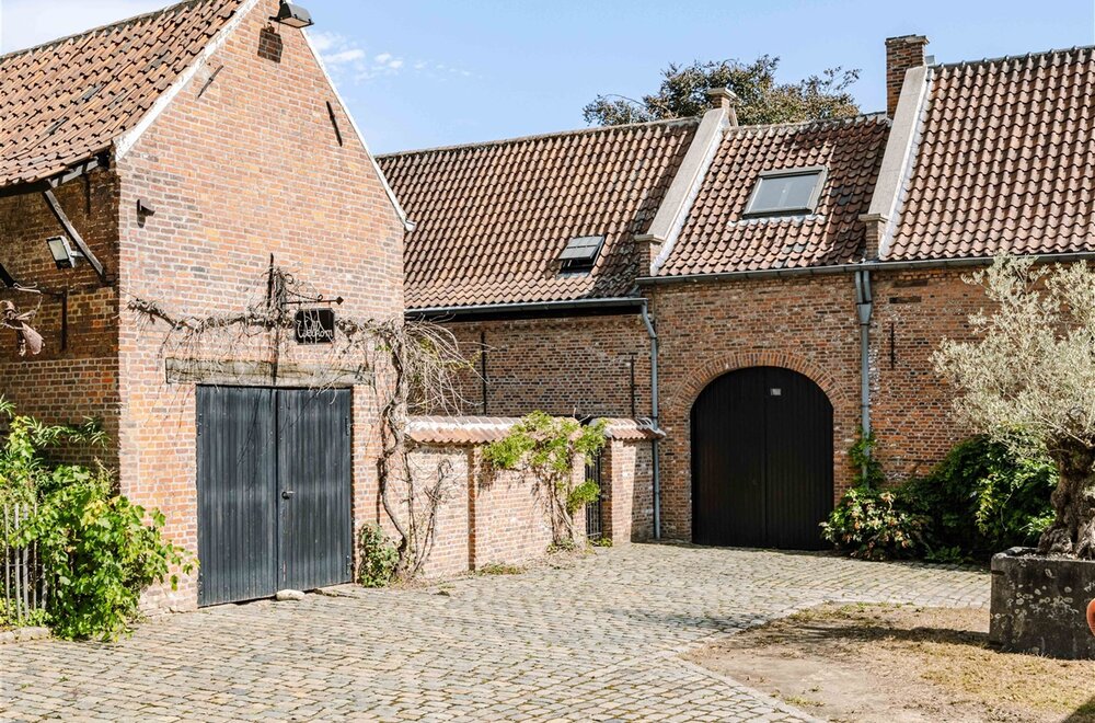 authentiek-handelspand-met-gerenoveerde-woning-te-temse017.jpg