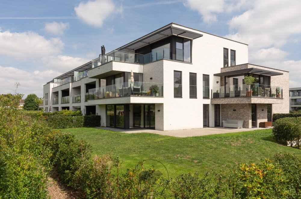 luxueus-gelijkvloersappartement-in-de-natuur-nabij-gent-centrum-001.jpg