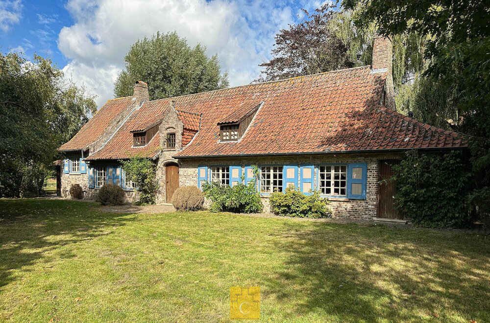 sfeervol-landhuis-met-schuur-garage-zwemvijver-en-poolhouse-3-paardenstallen-akkerland-en-weiland-idyllische-locatie-te-torhout-sint-henricus-2-55-ha001.jpg
