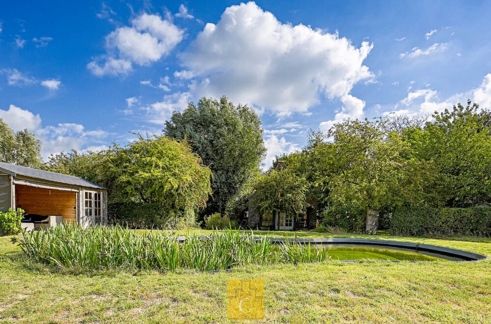 sfeervol-landhuis-met-schuur-garage-zwemvijver-en-poolhouse-3-paardenstallen-akkerland-en-weiland-idyllische-locatie-te-torhout-sint-henricus-2-55-ha002.jpg