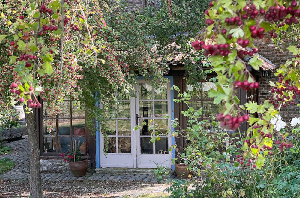sfeervol-landhuis-met-schuur-garage-zwemvijver-en-poolhouse-3-paardenstallen-akkerland-en-weiland-idyllische-locatie-te-torhout-sint-henricus-2-55-ha032.jpg