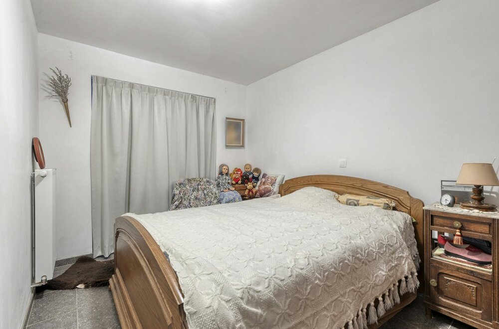 instapklaar-gelijkvloers-appartement-met-2-slaapkamers-te-roeselare-006.jpg