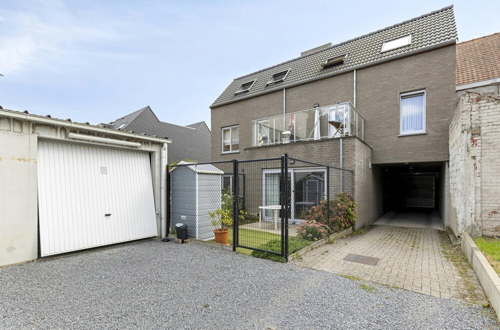 instapklaar-gelijkvloers-appartement-met-2-slaapkamers-te-roeselare-010.jpg