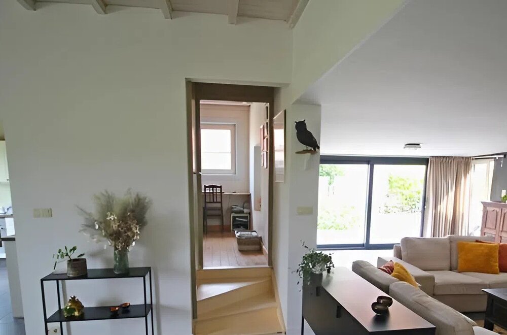 charmante-woning-in-zalige-tuin-met-gastenverblijf-004.jpg