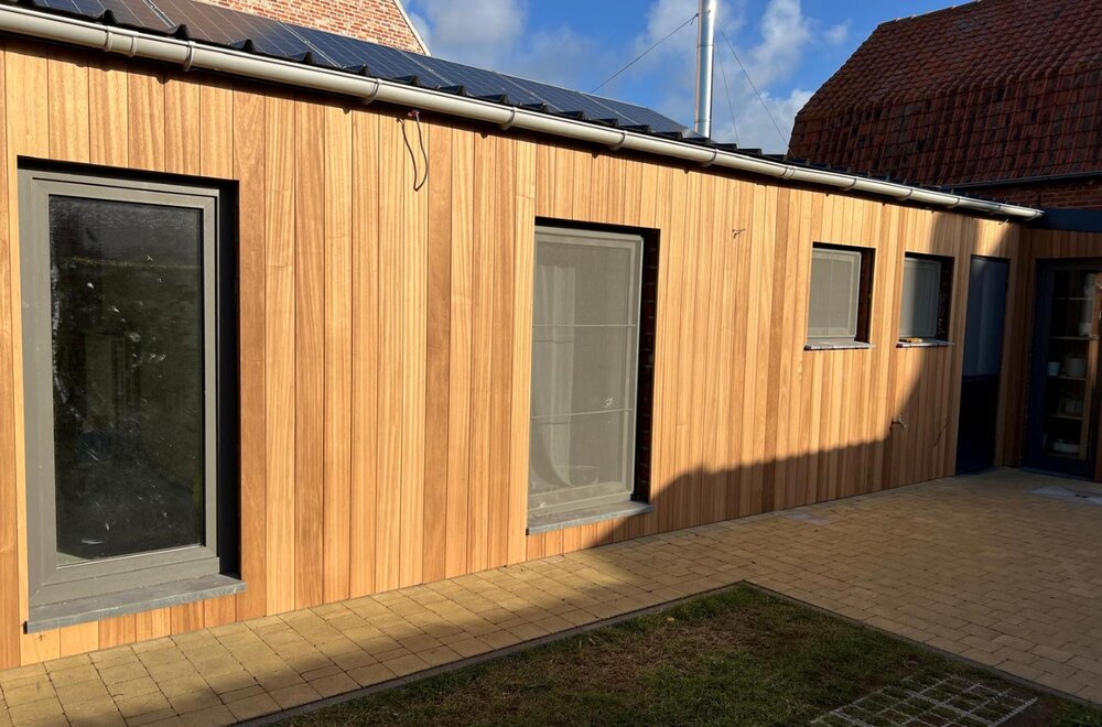 charmante-woning-in-zalige-tuin-met-gastenverblijf-009.jpg
