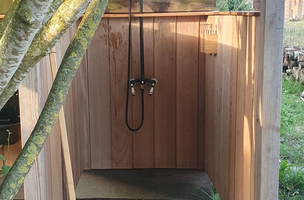charmante-woning-in-zalige-tuin-met-gastenverblijf-012.jpg