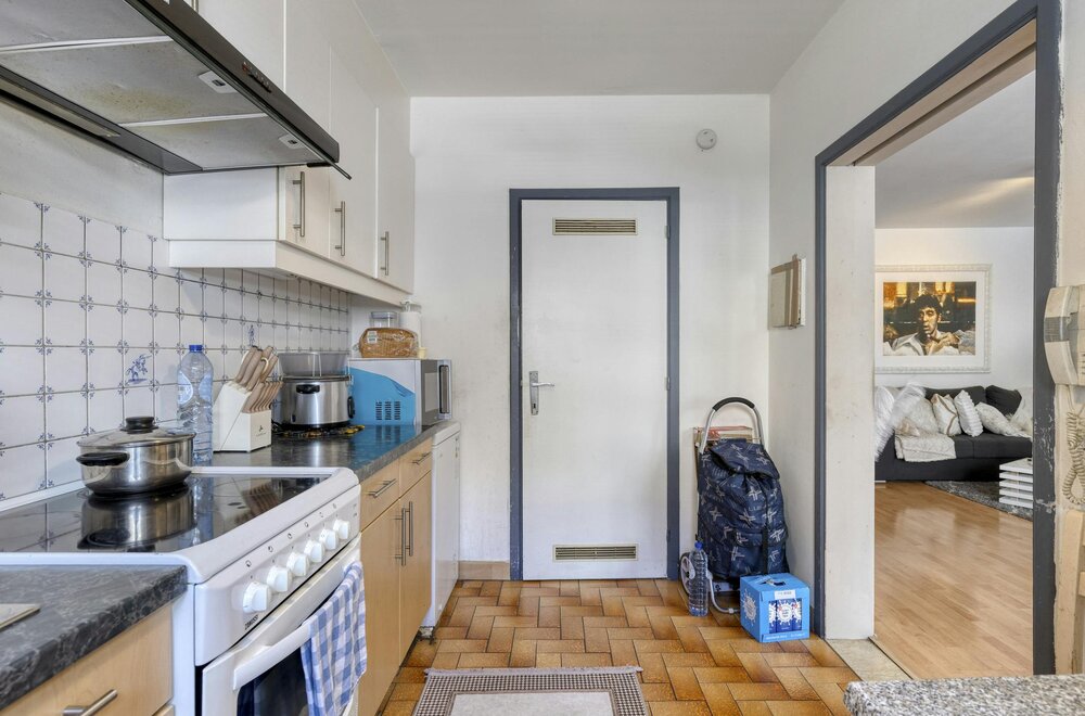 op-te-frissen-appartement-met-terras-te-koop-in-berchem005.jpg