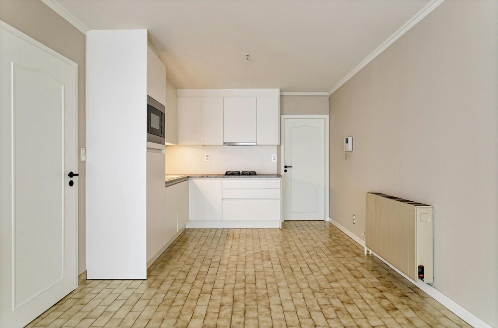 ruim-drie-kamer-appartement-139-m-te-koop-in-het-centrum-van-poperinge008.jpg