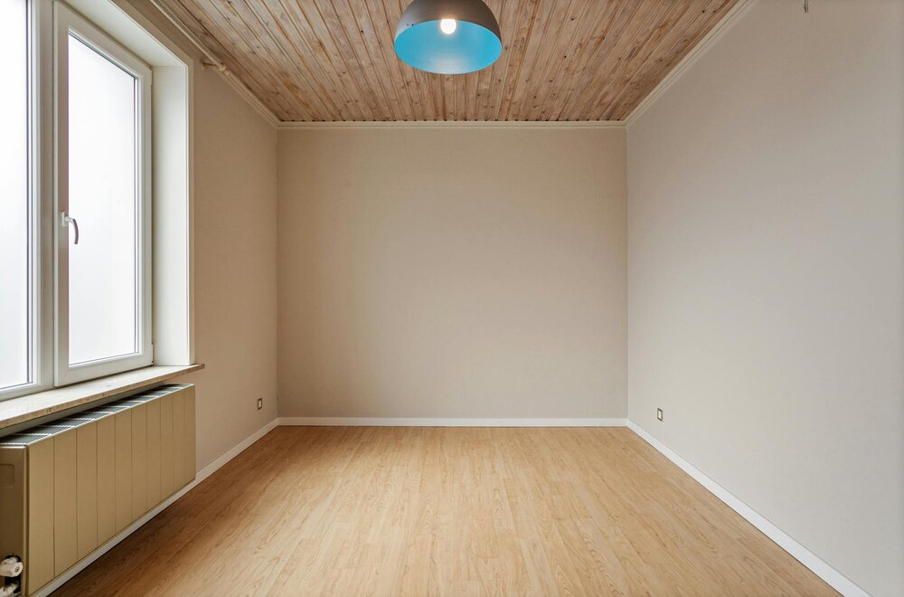 ruim-drie-kamer-appartement-139-m-te-koop-in-het-centrum-van-poperinge016.jpg