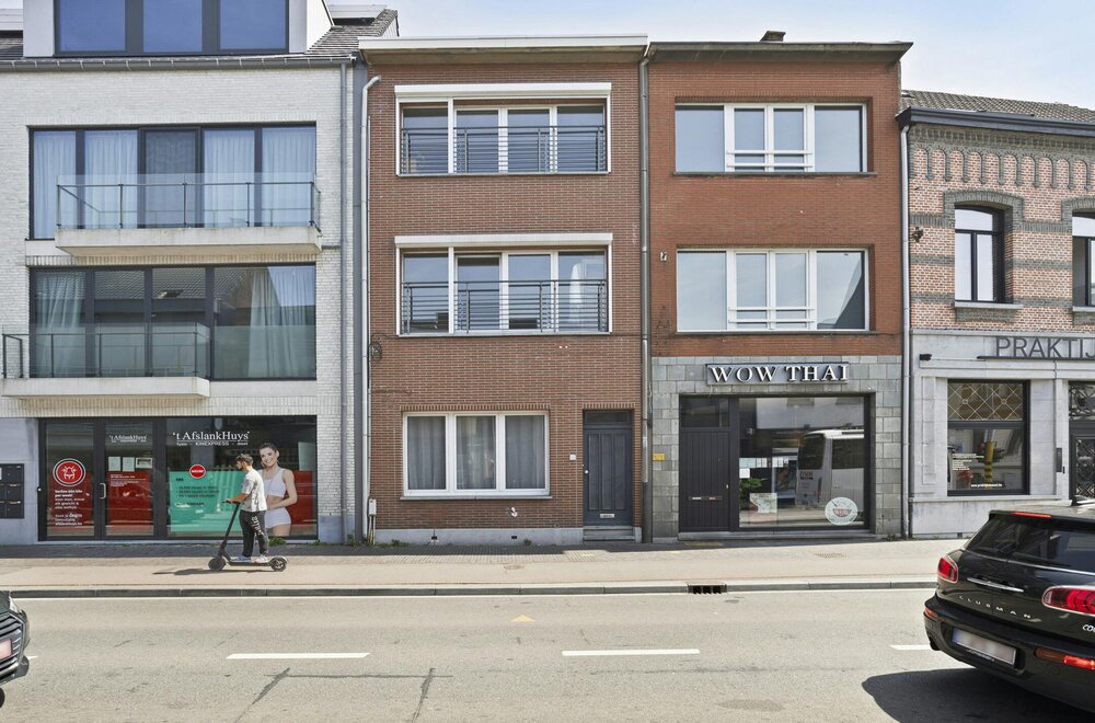 energiezuinig-huis-met-3-slpk-en-tuin-in-hartje-kapellen001.jpg