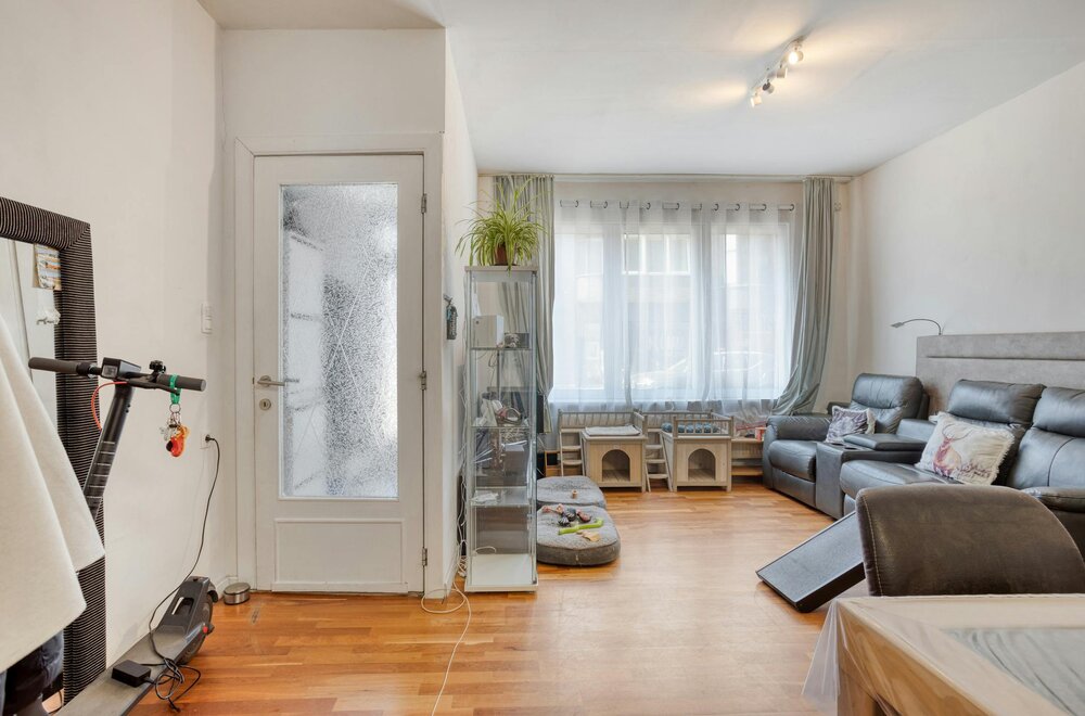 energiezuinig-huis-met-3-slpk-en-tuin-in-hartje-kapellen002.jpg