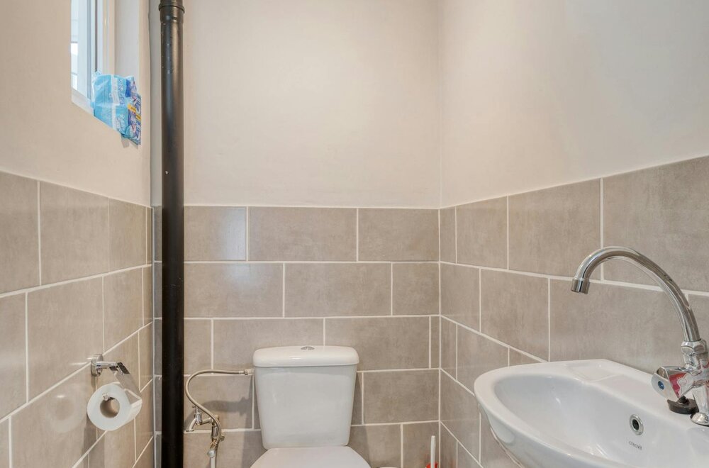 energiezuinig-huis-met-3-slpk-en-tuin-in-hartje-kapellen008.jpg