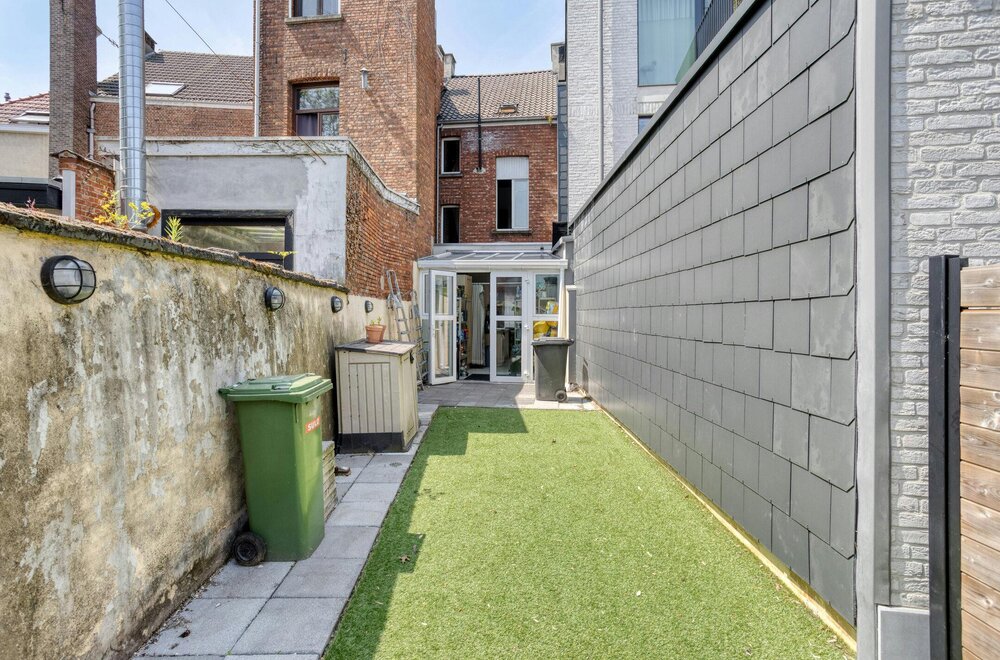 energiezuinig-huis-met-3-slpk-en-tuin-in-hartje-kapellen016.jpg