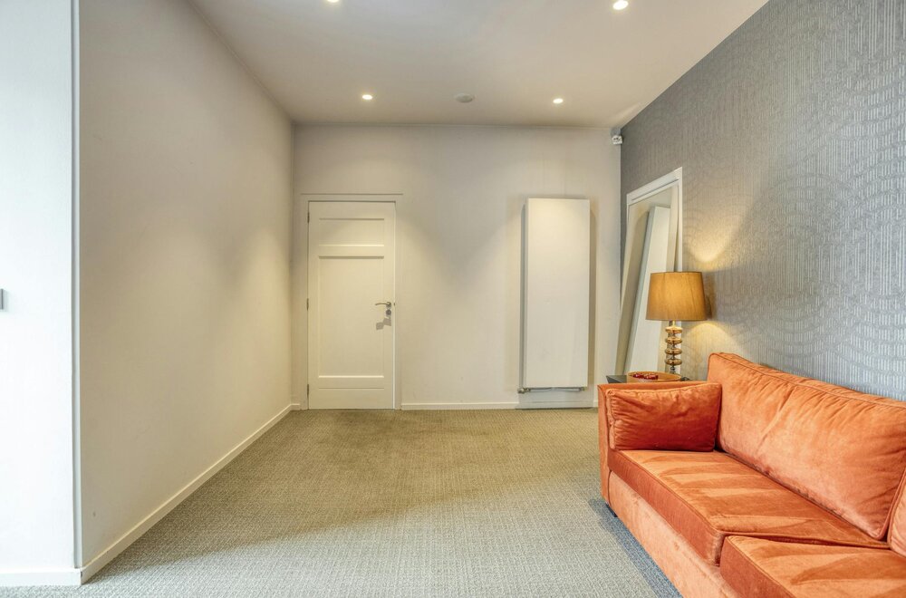 patrimoniumvennootschap-met-drie-bedrijfshallen-en-penthouse013.jpg